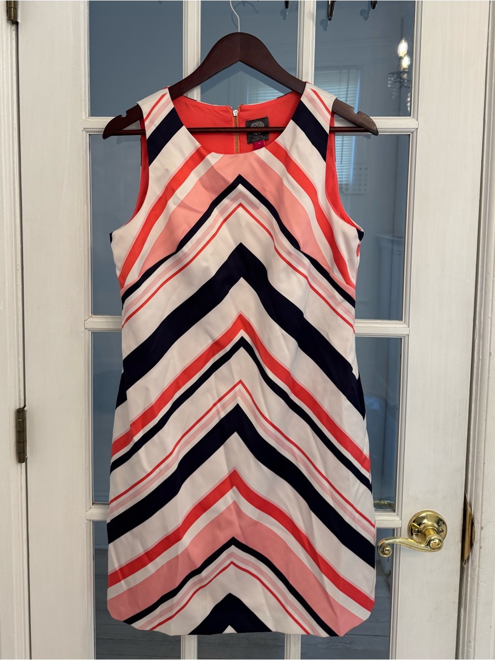 VINCE CAMUTO Women’s Pink White Navy Chevron Striped Sleeveless Shift Dress